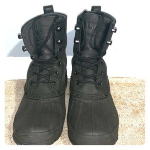 Size 9 Men’s UGG Boots, Brand new! Waterproof
